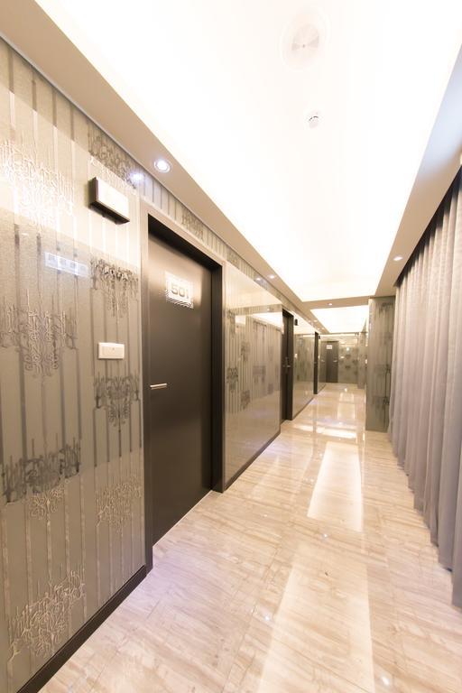 Vintage Apple Hotel Taipei Exterior photo